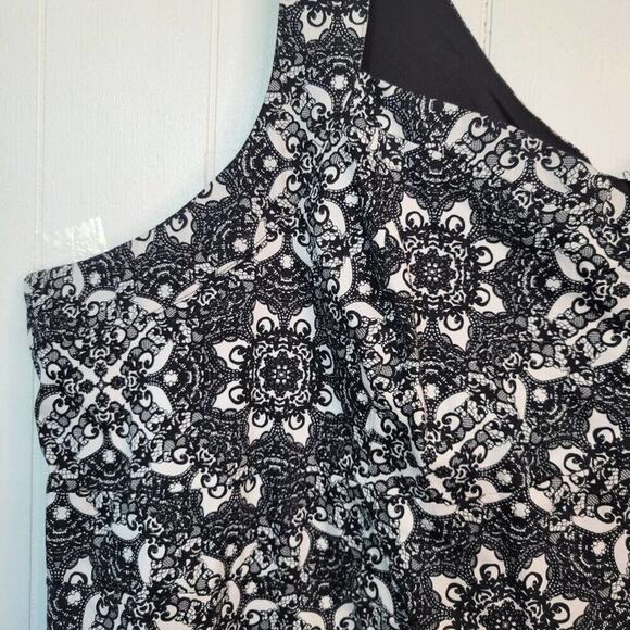 Torrid Black and White Patterned Blouse - Picture 5 of 13